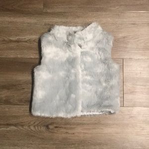 Carter’s girls faux fur vest